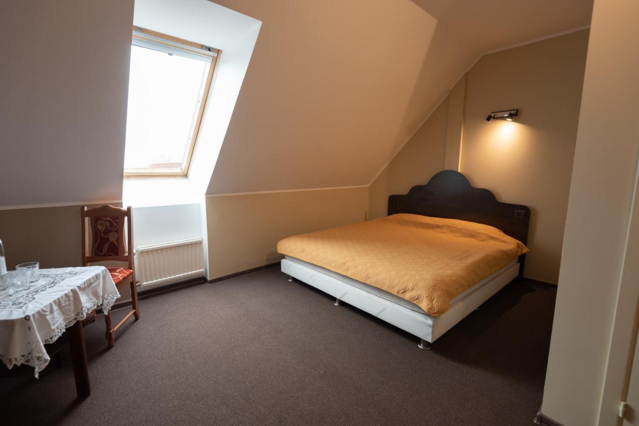 Aiakeskuse Hostel 拉克韦雷 外观 照片